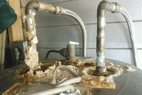 How To Remove Corrosion From Water Heater Pipes