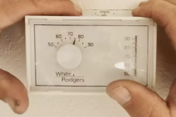 Thermostat Readings Might Be Different Than Actual Room Temperature